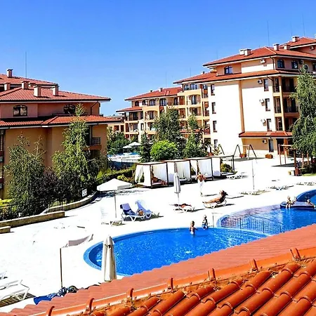 Family Near Beach, Pools & Star Dreams Complex *